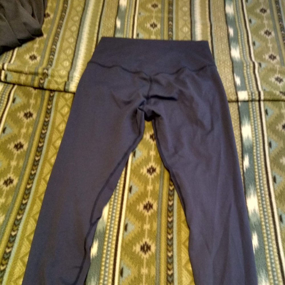 No name seamless gray high waist leggings.